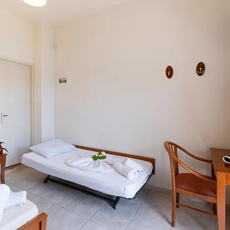 Club - 3 Apartment